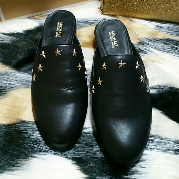 Michael Kors Natasha Star Slides - Picture 2 of 8